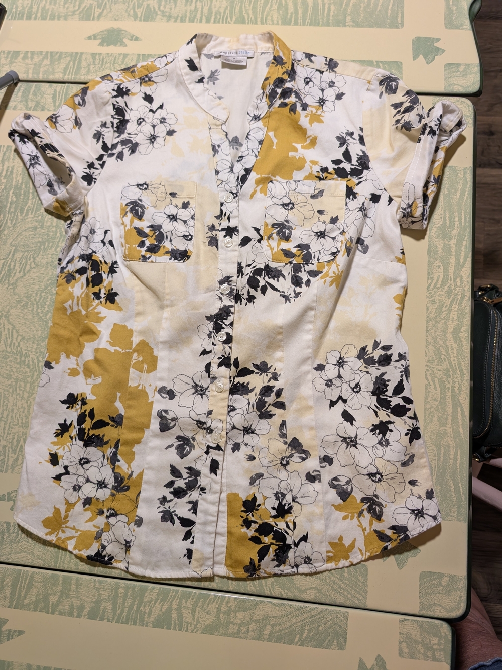 Van Heusen Yellow and White Floral Short-Sleeve Button Down Shirt